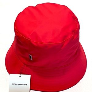 Zara Water Repellent Bucket Hat Size Medium Red